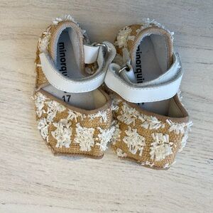 Minorquines Tan and White Infant Sandles